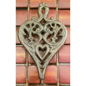 Vintage Cast Iron Trivet Double Heart Pennsylvania Dutch Fraktur Hex 5.25"x3.25"